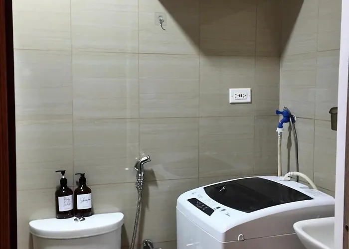 Cozy Near Moa & Naia - Ps4, Netflix, Wi-fi * Manila