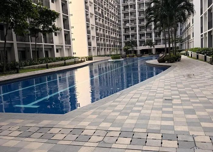 Cozy Near Moa & Naia - Ps4, Netflix, Wi-fi Manila